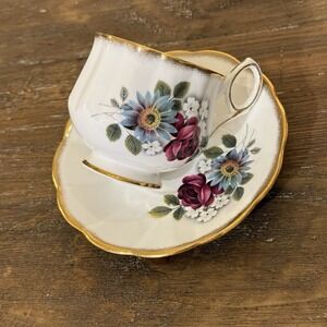 VTG Rosina England Tea Cup & Saucer Floral Bone China Footed Gold Trim
